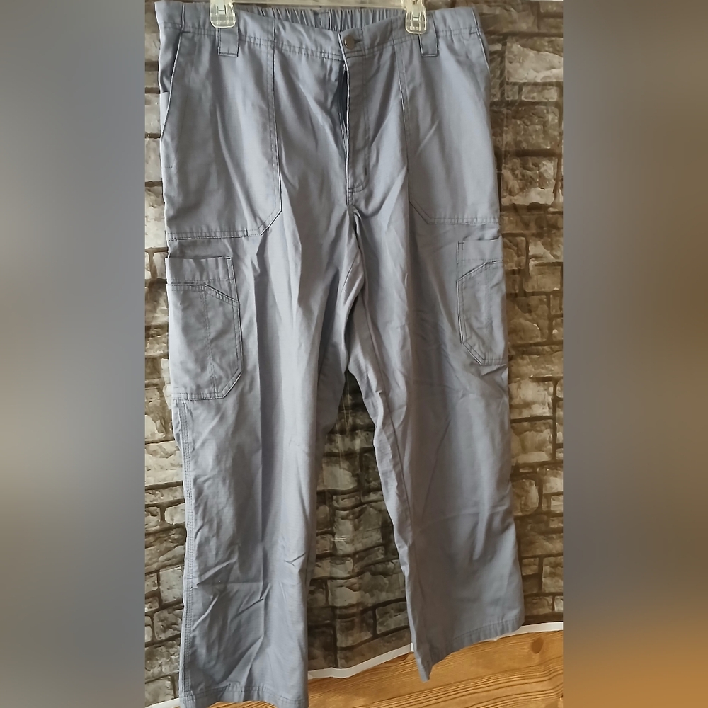 Carhartt Relaxed Straight  Men's Gray Cargo Pants.